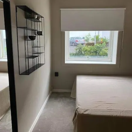 Apartment Moderne 3 Rom Leilighet I